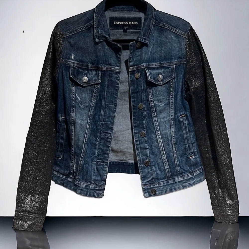 Get Ready to Boil in Style: Hand-Painted Jean Jacket 'Belle of the Boil'! Size S - Picture 4 of 16